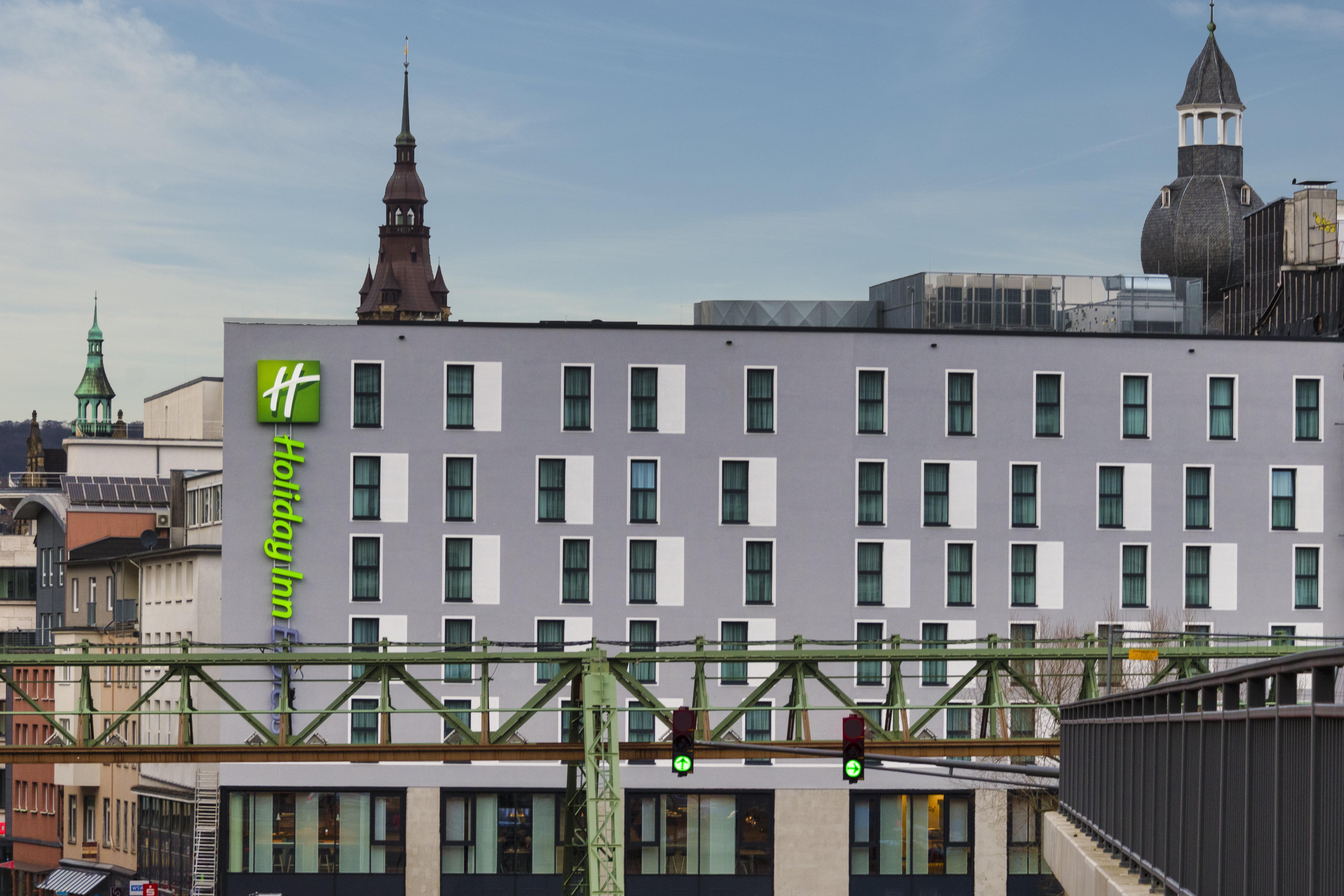 Holiday Inn Express - Wuppertal - Hauptbahnhof, An Ihg Hotel Buitenkant foto